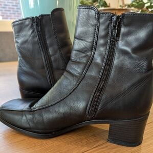 La Canadienne Leather Ankle Boot Size 7.5